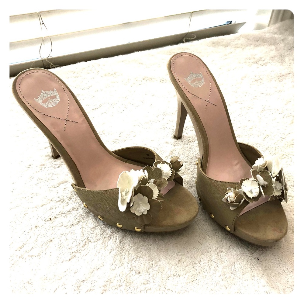 High heel sandals